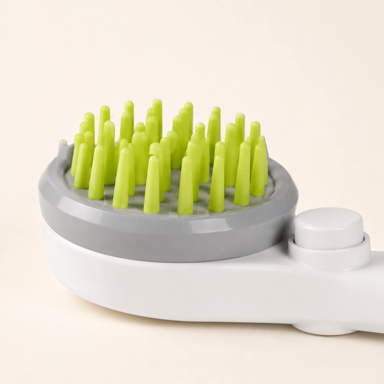 Pet Bath Brush – Massage & Rinse Sprayer for Dogs and Cats - Image 5